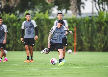 Martino incluyó a Farías en el último ensayo del Inter antes de enfrentar a Cincinnati por US Open Cup