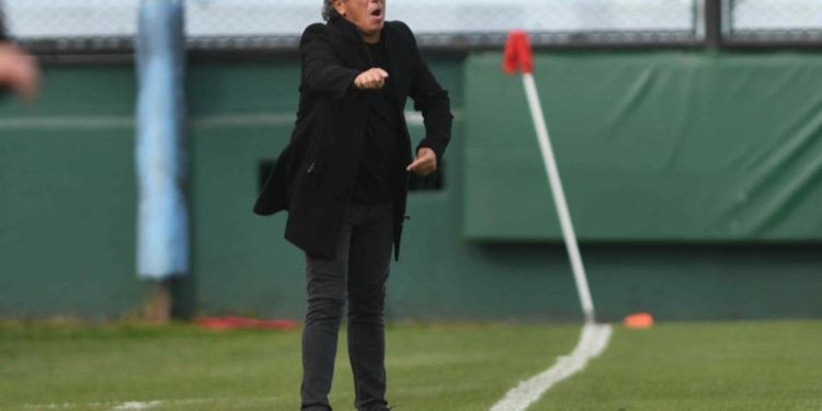 Gorosito insistió por Prediger y avisó: «el que pone mala cara por no jugar, que se vaya»