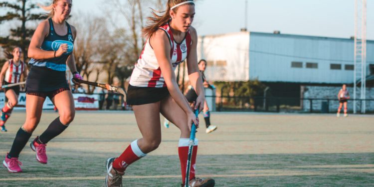 UNL y Colón SJ se ponen al día en el torneo Oficial