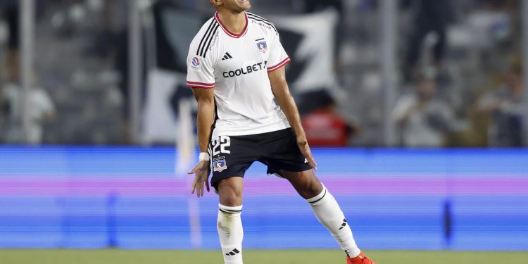 Leandro Benegas, otro delantero que aparece en la carpeta de Unión