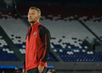 En Paraná descartan la llegada de Nico Domingo a Colón