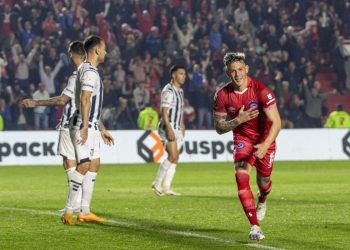 En la previa del duelo ante Colón, Argentinos le ganó a Talleres