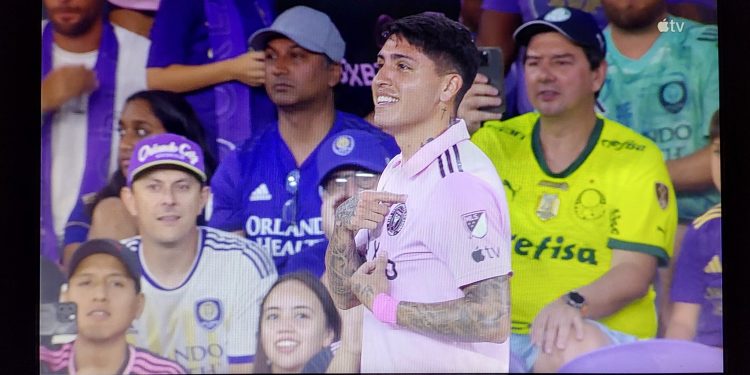 El cruce entre Facundo Farías y Tonga González que revolucionó a los hinchas de Colón