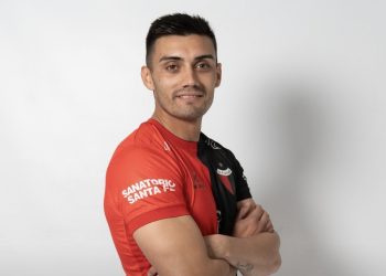 Colón oficializó la llegada de Fabián Henríquez