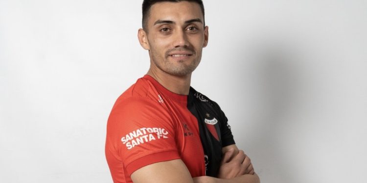 Colón oficializó la llegada de Fabián Henríquez