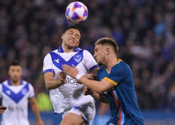 En un duelo clave por la permanencia, Vélez le ganó a Arsenal y alcanzó la línea de Unión