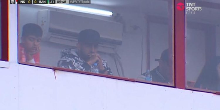 Ábila fue a ver Instituto-Banfield y volvió a despertar la bronca de los hinchas de Colón