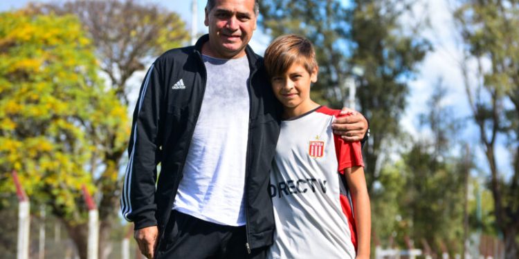 Jugó en Colón, fue compañero de Javier Milei y tras el retiro se recibió de abogado