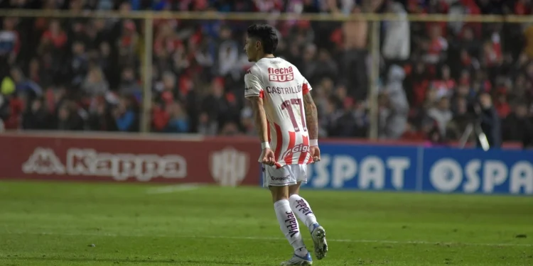 Sorpresivo retorno de Bryan Castrillón, que trabajó con la reserva de Unión