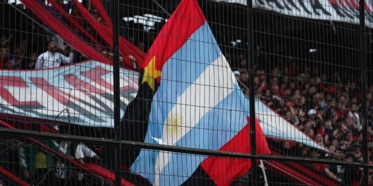 Colón informó que aún queda un remanente de populares para el Clásico Santafesino