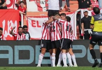Estudiantes eliminó a Independiente por penales