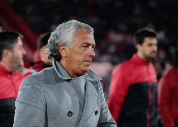 Gorosito probó con tres variantes para recibir a Argentinos Juniors