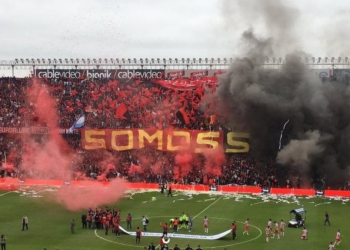 ¡No cabe un alfiler! Colón agotó las entradas para las plateas Alta Sur y Norte Alta