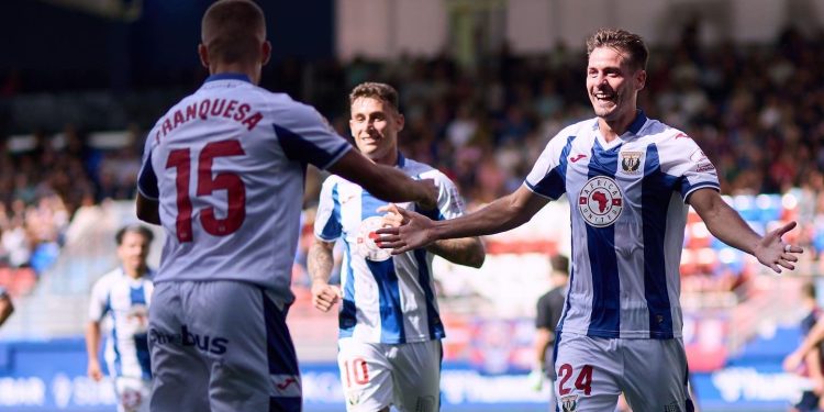 Video: Gol de Julián Chicco para darle la victoria a su equipo en España