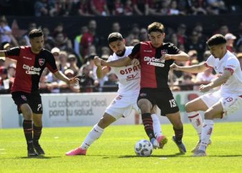 Unión luchó y se trajo un punto de Rosario