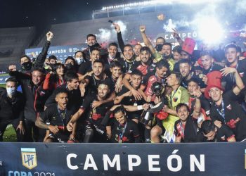 Millonaria oferta por un campeón con Colón: su club la rechazó