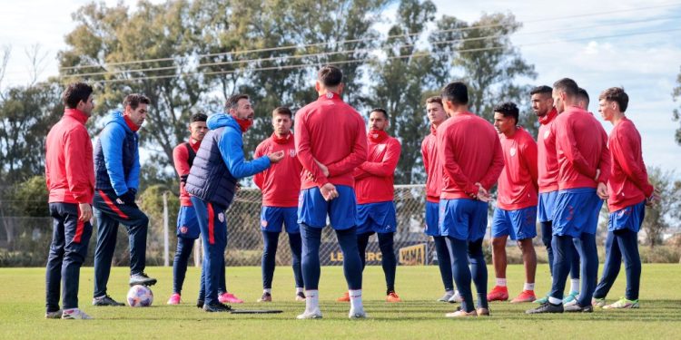 Unión podría contar ante Colón con el retorno de tres jugadores importantes
