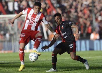 Hasta el 17 de noviembre, los clubes podrán liquidar un 30% de las operaciones en el exterior al dólar CCL
