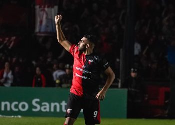 Gorosito hizo autocrítica sobre la salida de Ábila en el Clásico Santafesino