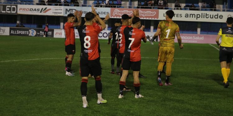 Fabián Henríquez, el “refuerzo” de la reserva de Colón en Copa Santa Fe