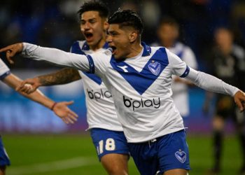 El ex Unión que le dio la victoria a Vélez y lo aleja de la zona roja