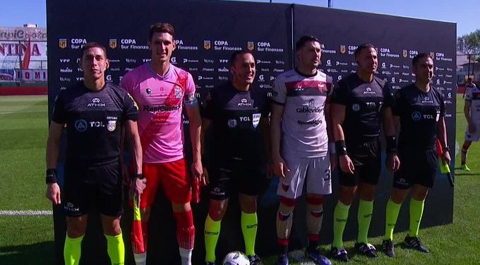 ST: Colón pierde con Arsenal y juega con diez por expulsión de Goltz