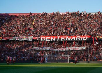 «Te llevamos dentro del corazón», el video de Colón sobre el clásico