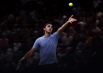Francisco Cerúndolo avanzó a la segunda ronda del Masters 1000 de Paris