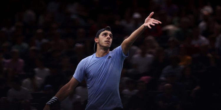 Francisco Cerúndolo avanzó a la segunda ronda del Masters 1000 de Paris