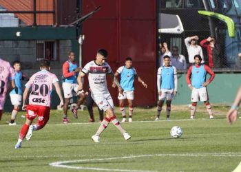 El nuevo DT de Colón no podrá contar con jugadores importantes en su estreno