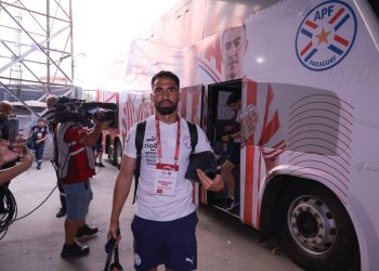 Espínola, titular en Paraguay: ¿Vuelve y juega ante River?