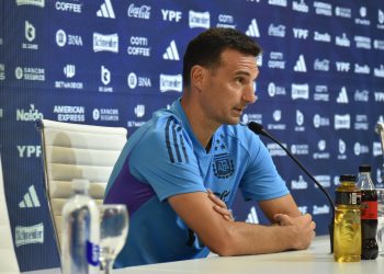 Scaloni se refirió a la presencia de Messi ante Perú: «Tomaremos la decisión mañana»