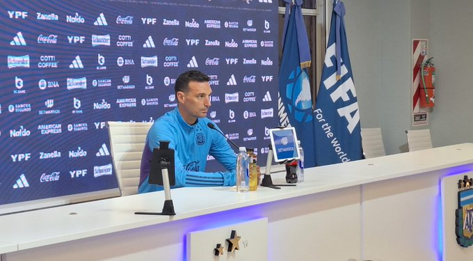 Scaloni define el equipo para visitar este martes a Perú