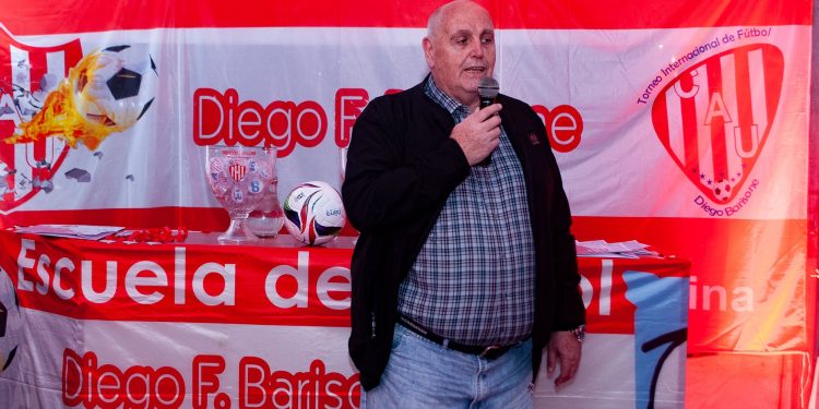 Reclaman a la CD de Unión que brinde precisiones sobre la venta de jugadores