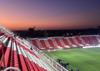 Detuvieron a dos personas que apedrearon e intentaron ingresar al Club Unión