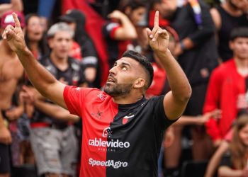 Wanchope Ábila, la figura de Colón: «Jugamos con corazón y entrega»