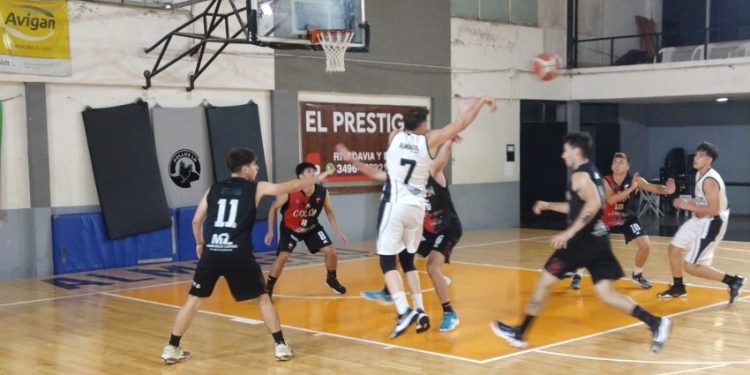Almagro sigue imparable en el Oficial