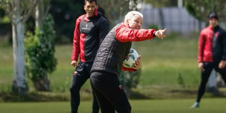Goltz puede volver, pero Damonte analiza repetir la defensa que utilizó ante Atlético Tucumán