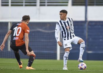 La reserva de Colón fue goleada en Córdoba