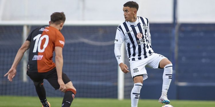 La reserva de Colón fue goleada en Córdoba