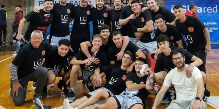 Unión Santo Tomé logró el ascenso en el Oficial