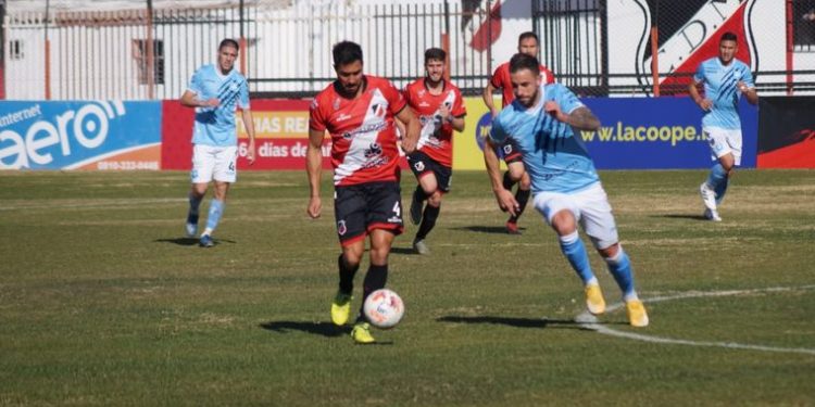 Estudiantes (RC) recibe a Maipú por las semis de la PN
