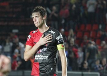 El Flaco Conti, el único que ya pasó por esto en Colón