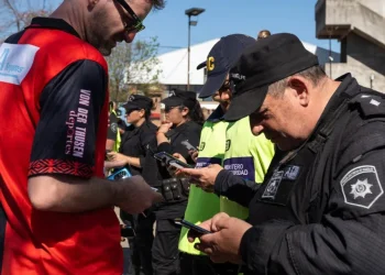 Colón-Gimnasia: ¿A qué hora se abre el estadio y con qué se puede ingresar?