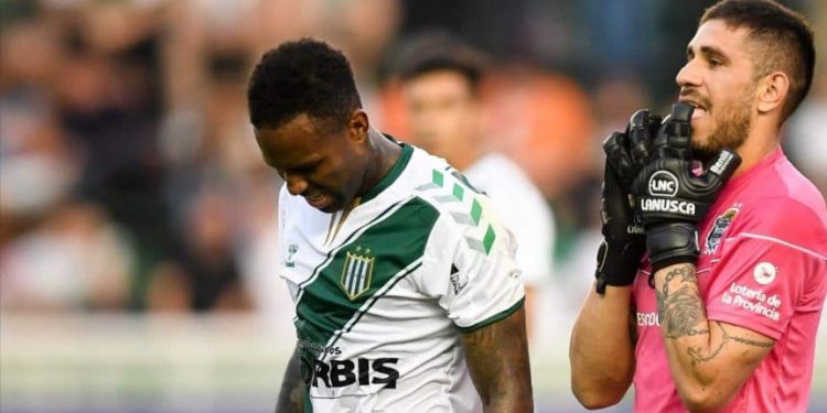 Insfrán, el arquero que eligió Madelón para la final, atajó sólo un partido en el 2023