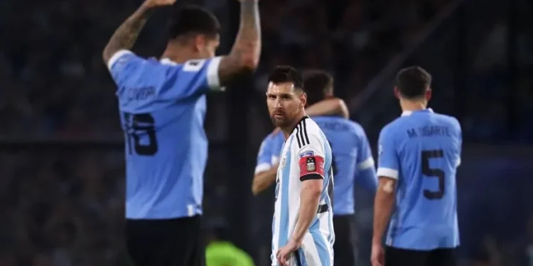 Messi: “La gente joven tiene que aprender de los mayores a respetar”