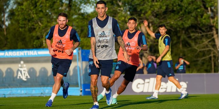 La Selección Argentina entrenó por última vez antes del clásico frente a Brasil