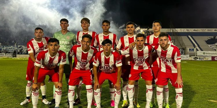 Unión juega con Central en Rafaela la final de la Copa Santa Fe