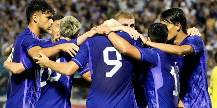 La Selección Argentina Sub 23 goleó a Ecuador, con Nardoni y Farías