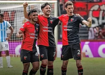 Un club de Primera tiene en carpeta a Garcés y Conti